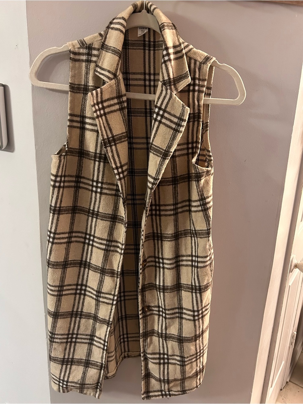 Plaid Sleeveless Coatigan - Beige/Black